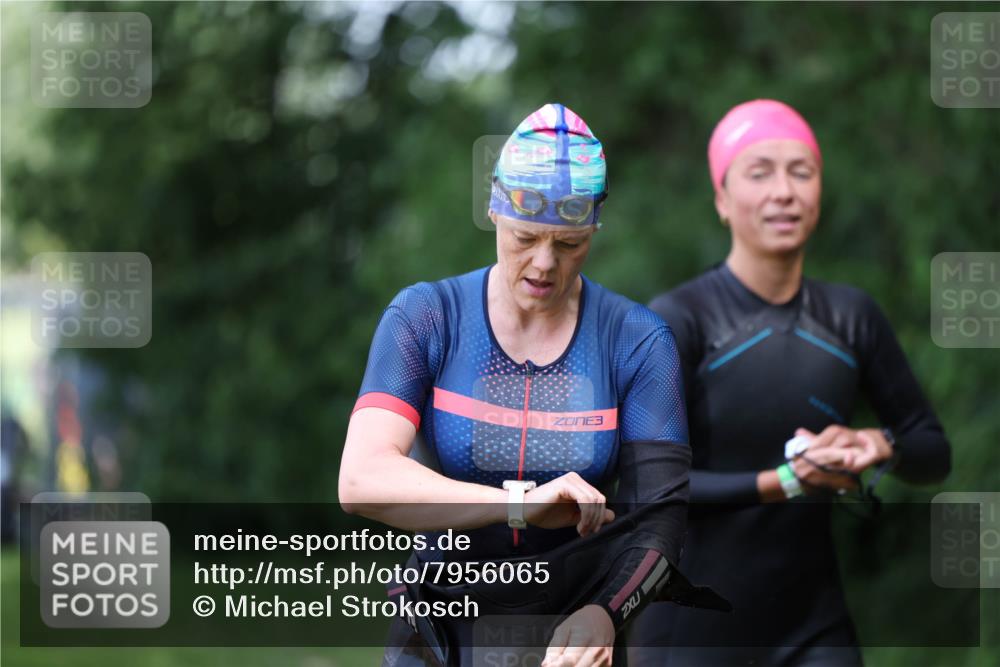 15.06.2025 - 7 Türme Triathlon Michael Strokosch http://msf.ph/oto/7956065 15.06.2025 12:34:47 Schwimmen 352, 359, 482, 526, 535, 547 meine-sportfotos.de