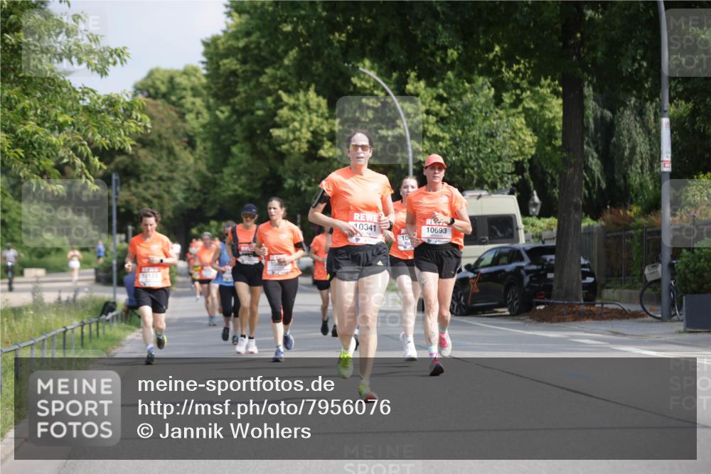 15.06.2025 - REWE Women's Run Jannik Wohlers http://msf.ph/oto/7956076 15.06.2025 08:51:41 Laufen 10123, 10341, 10, 10693 meine-sportfotos.de
