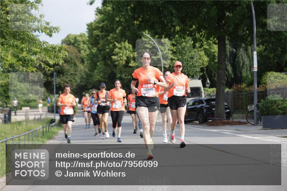 15.06.2025 - REWE Women's Run Jannik Wohlers http://msf.ph/oto/7956099 15.06.2025 08:51:41 Laufen 10623, 105, 10123, 10341, 10693 meine-sportfotos.de