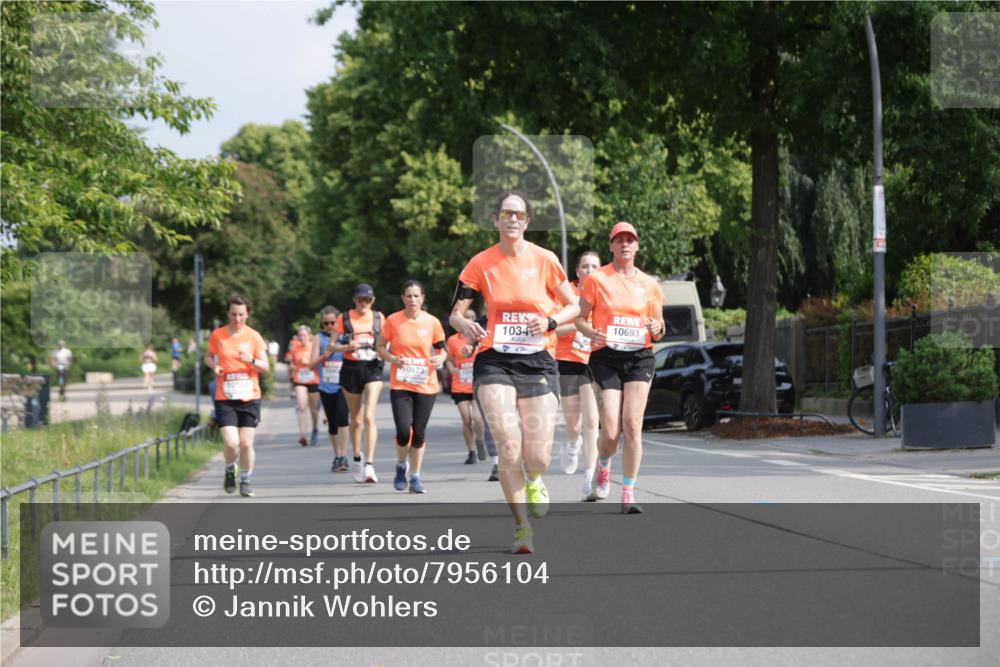 15.06.2025 - REWE Women's Run Jannik Wohlers http://msf.ph/oto/7956104 15.06.2025 08:51:41 Laufen 10823, 10123, 1034, 10693 meine-sportfotos.de