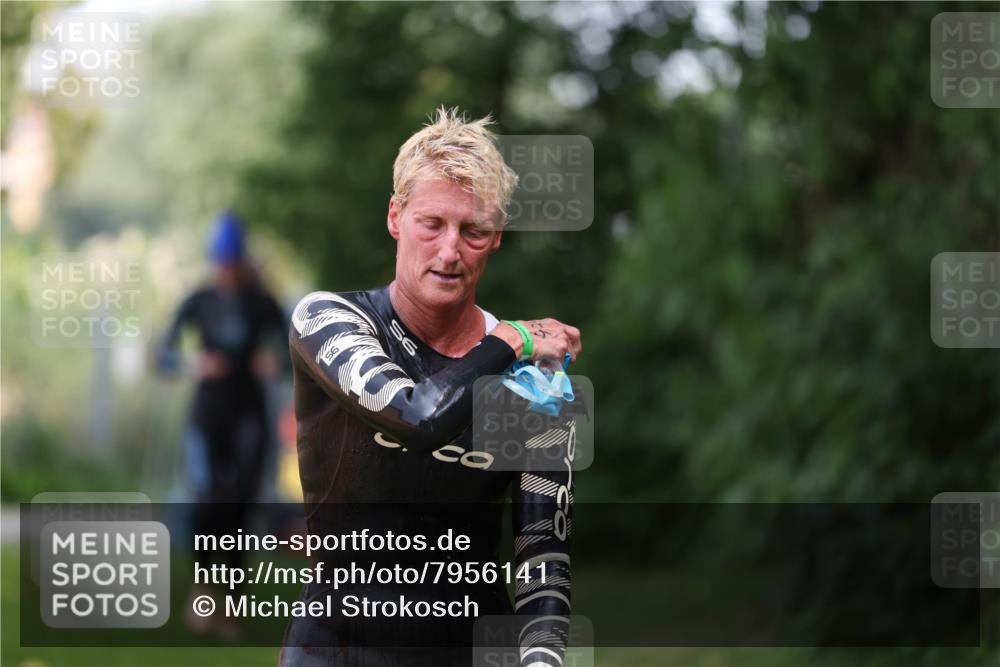 15.06.2025 - 7 Türme Triathlon Michael Strokosch http://msf.ph/oto/7956141 15.06.2025 12:35:14 Schwimmen 408, 420, 532, 533 meine-sportfotos.de