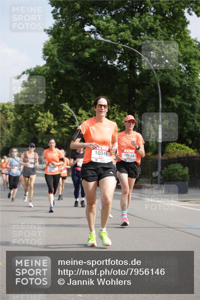 15.06.2025 - REWE Women's Run Jannik Wohlers http://msf.ph/oto/7956146 15.06.2025 08:51:43 Laufen 10341, 10693 meine-sportfotos.de