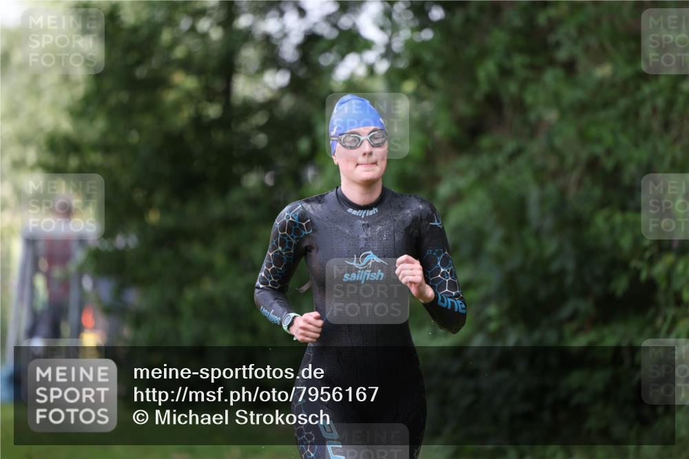 15.06.2025 - 7 Türme Triathlon Michael Strokosch http://msf.ph/oto/7956167 15.06.2025 12:35:19 Schwimmen 408, 420, 532, 533 meine-sportfotos.de