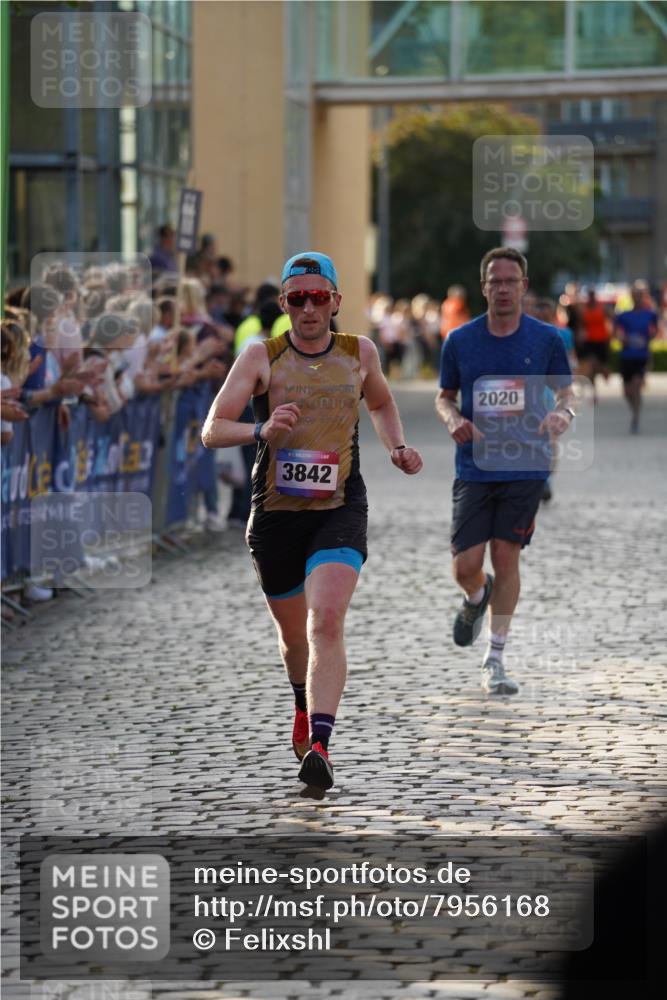 13.06.2025 - Holstenköstenlauf Felixshl http://msf.ph/oto/7956168 13.06.2025 19:46:57 Laufen 2020, 2156, 2468, 3842 meine-sportfotos.de