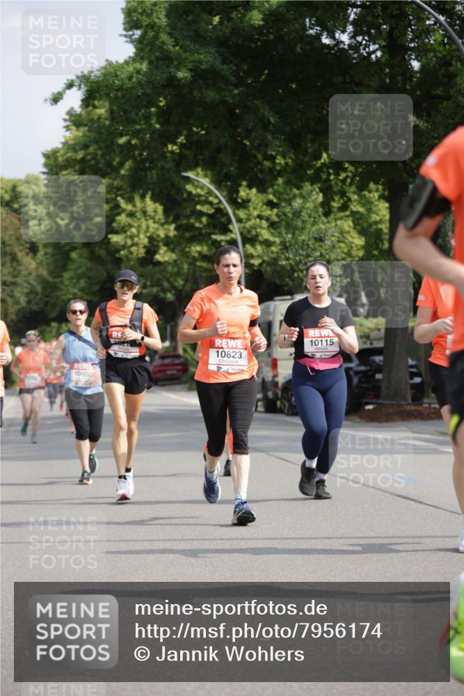 15.06.2025 - REWE Women's Run Jannik Wohlers http://msf.ph/oto/7956174 15.06.2025 08:51:44 Laufen 10800, 10823, 10115 meine-sportfotos.de