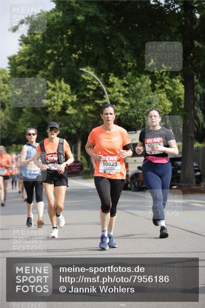 15.06.2025 - REWE Women's Run Jannik Wohlers http://msf.ph/oto/7956186 15.06.2025 08:51:44 Laufen 1080, 10823, 105 meine-sportfotos.de