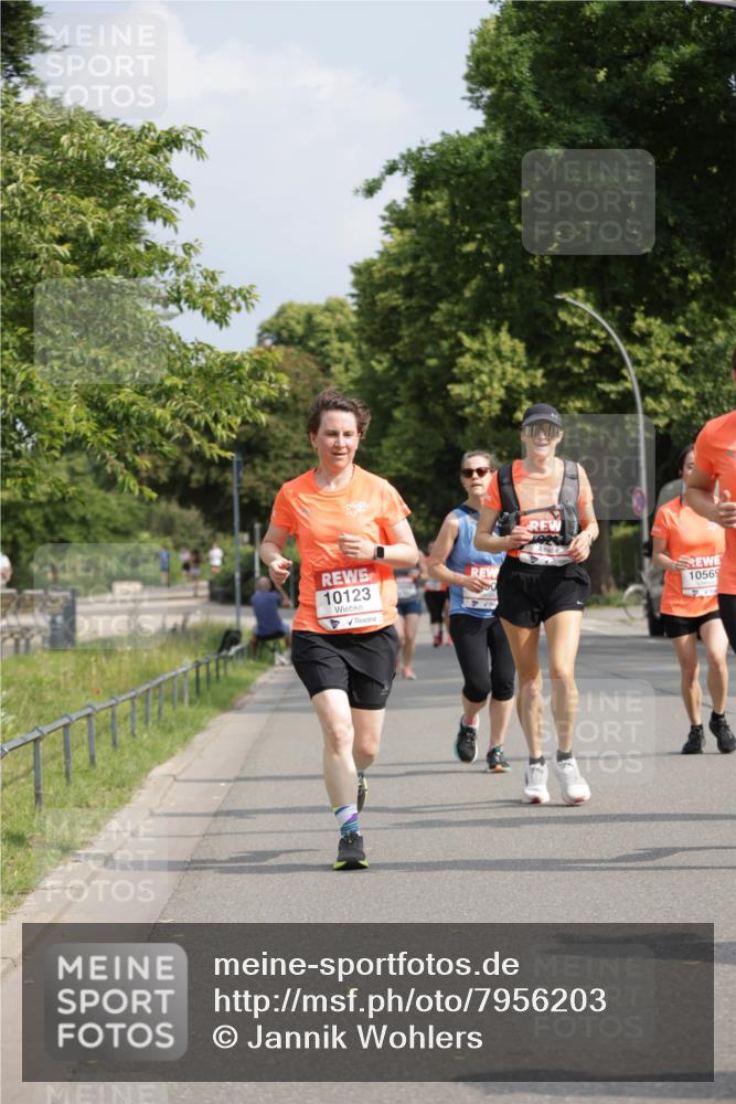 15.06.2025 - REWE Women's Run Jannik Wohlers http://msf.ph/oto/7956203 15.06.2025 08:51:45 Laufen 10123, 10569 meine-sportfotos.de