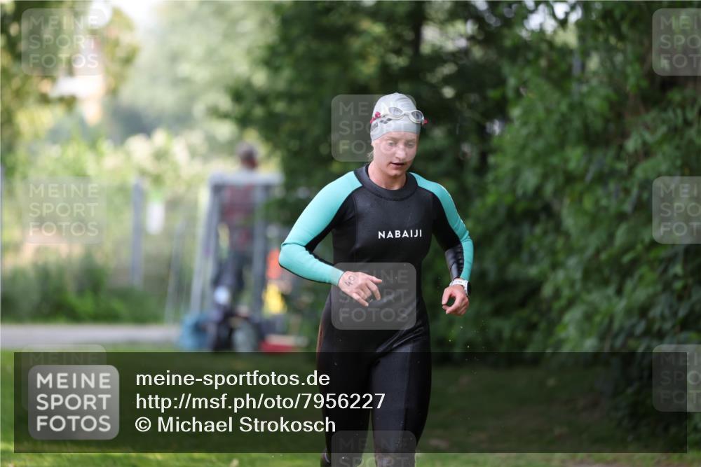 15.06.2025 - 7 Türme Triathlon Michael Strokosch http://msf.ph/oto/7956227 15.06.2025 12:35:32 Schwimmen 408, 532 meine-sportfotos.de