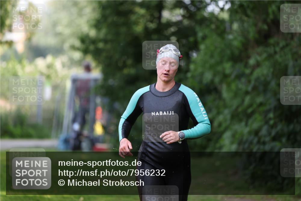 15.06.2025 - 7 Türme Triathlon Michael Strokosch http://msf.ph/oto/7956232 15.06.2025 12:35:33 Schwimmen 408 meine-sportfotos.de