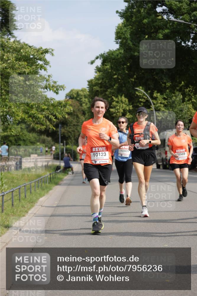 15.06.2025 - REWE Women's Run Jannik Wohlers http://msf.ph/oto/7956236 15.06.2025 08:51:46 Laufen 10809, 10123, 0569 meine-sportfotos.de