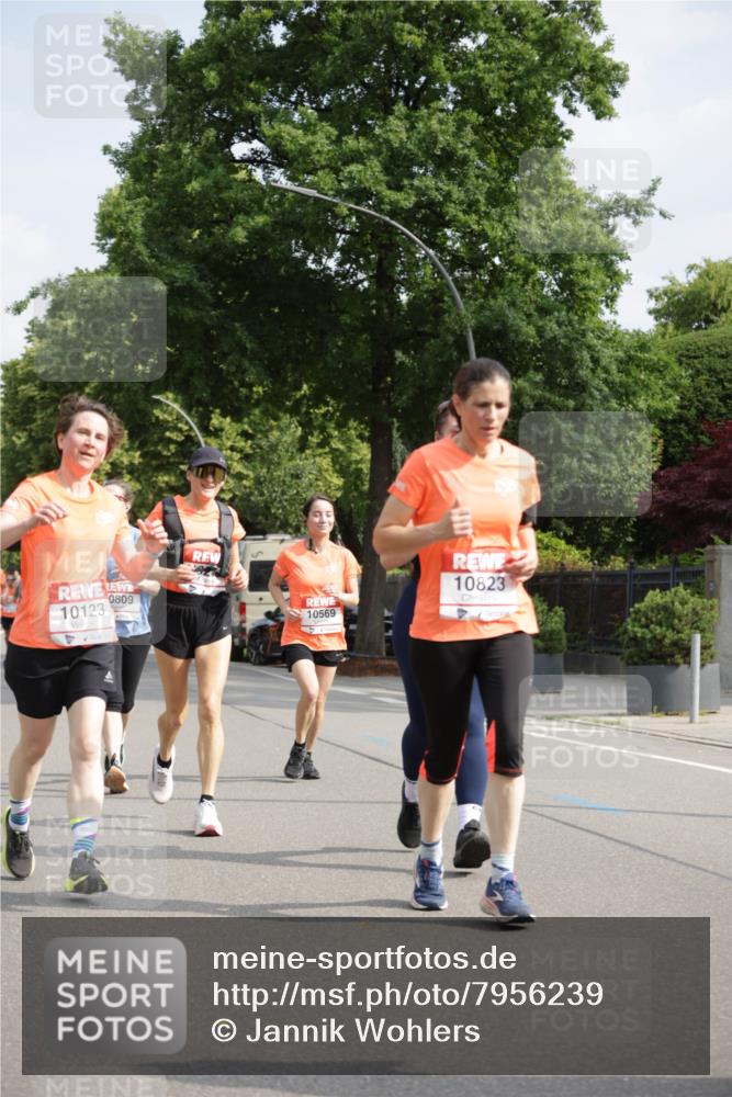 15.06.2025 - REWE Women's Run Jannik Wohlers http://msf.ph/oto/7956239 15.06.2025 08:51:46 Laufen 10123, 10823 meine-sportfotos.de