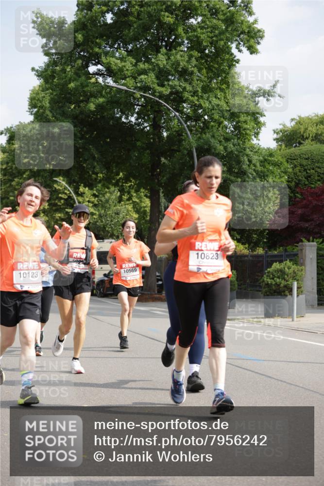 15.06.2025 - REWE Women's Run Jannik Wohlers http://msf.ph/oto/7956242 15.06.2025 08:51:46 Laufen 10123, 10569, 10823 meine-sportfotos.de