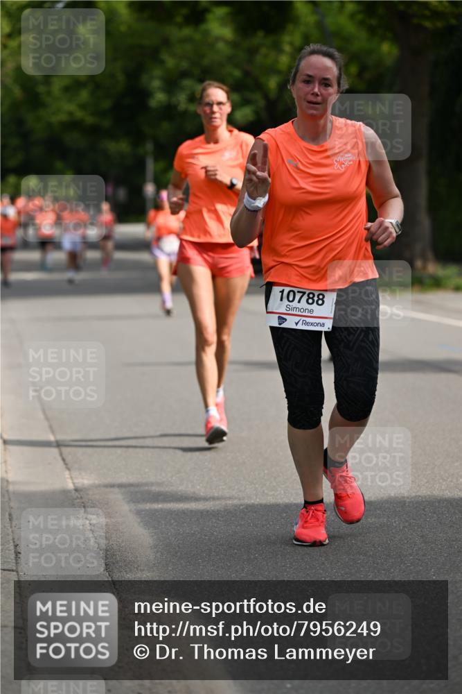 15.06.2025 - REWE Women's Run Dr. Thomas Lammeyer http://msf.ph/oto/7956249 15.06.2025 09:46:26 Laufen 10788 meine-sportfotos.de