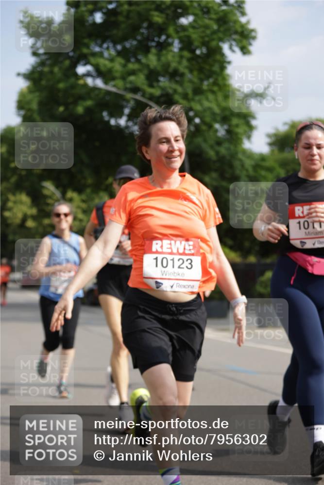 15.06.2025 - REWE Women's Run Jannik Wohlers http://msf.ph/oto/7956302 15.06.2025 08:51:47 Laufen 10123, 10 meine-sportfotos.de