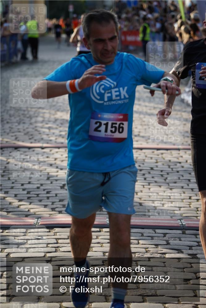 13.06.2025 - Holstenköstenlauf Felixshl http://msf.ph/oto/7956352 13.06.2025 19:47:05 Laufen 2156, 2468, 2881, 3225 meine-sportfotos.de