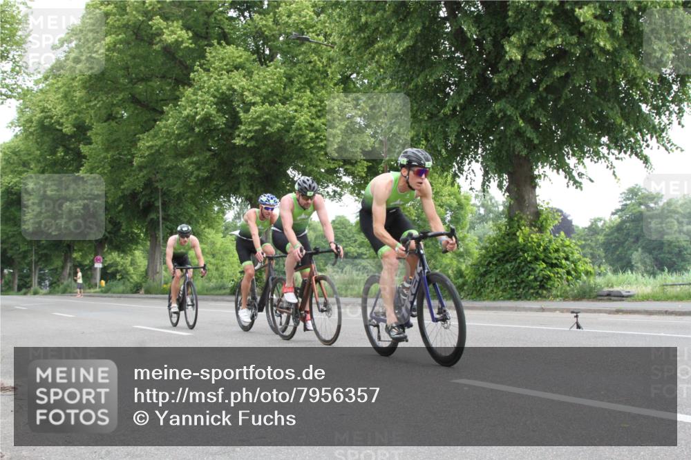 15.06.2025 - 7 Türme Triathlon Yannick Fuchs http://msf.ph/oto/7956357 15.06.2025 09:44:53 Radfahren  meine-sportfotos.de