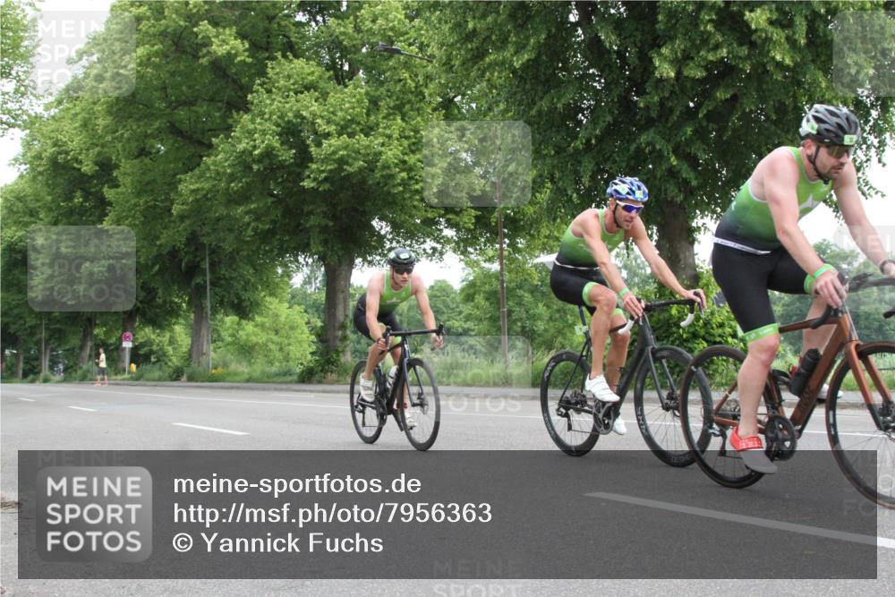 15.06.2025 - 7 Türme Triathlon Yannick Fuchs http://msf.ph/oto/7956363 15.06.2025 09:44:53 Radfahren  meine-sportfotos.de