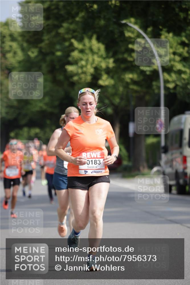 15.06.2025 - REWE Women's Run Jannik Wohlers http://msf.ph/oto/7956373 15.06.2025 08:51:50 Laufen 0183 meine-sportfotos.de