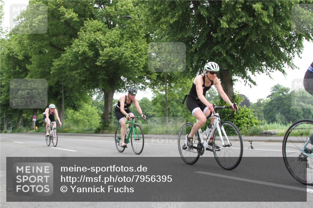 15.06.2025 - 7 Türme Triathlon Yannick Fuchs http://msf.ph/oto/7956395 15.06.2025 09:47:47 Radfahren  meine-sportfotos.de