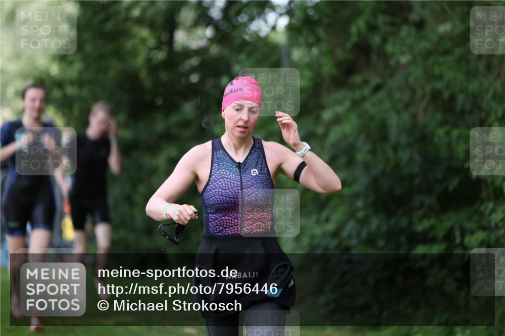 15.06.2025 - 7 Türme Triathlon Michael Strokosch http://msf.ph/oto/7956446 15.06.2025 12:36:46 Schwimmen 429, 514, 584, 645, 666 meine-sportfotos.de