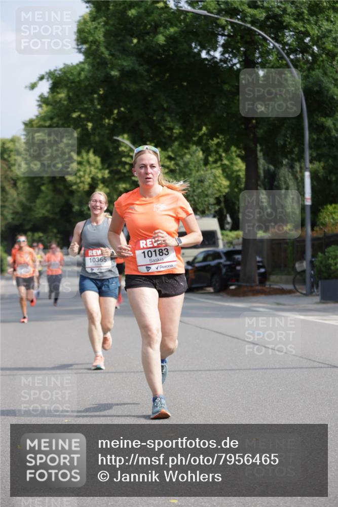 15.06.2025 - REWE Women's Run Jannik Wohlers http://msf.ph/oto/7956465 15.06.2025 08:51:51 Laufen 10365, 10183 meine-sportfotos.de