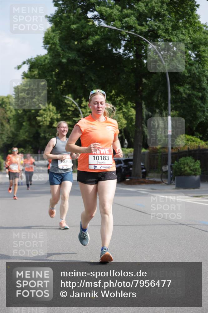 15.06.2025 - REWE Women's Run Jannik Wohlers http://msf.ph/oto/7956477 15.06.2025 08:51:52 Laufen 10365, 10183 meine-sportfotos.de