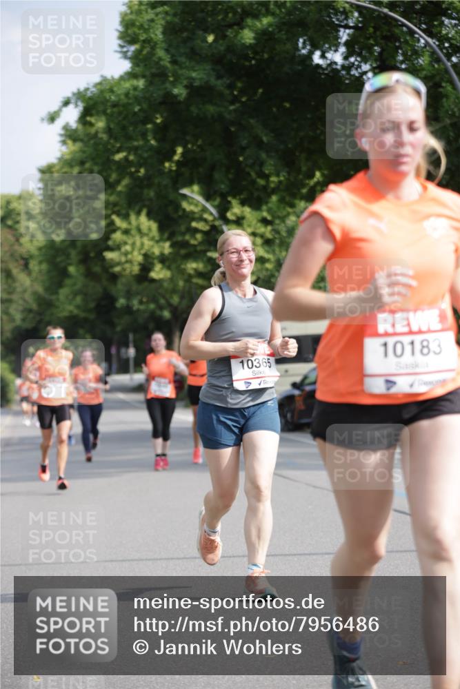 15.06.2025 - REWE Women's Run Jannik Wohlers http://msf.ph/oto/7956486 15.06.2025 08:51:52 Laufen 10365, 10183 meine-sportfotos.de