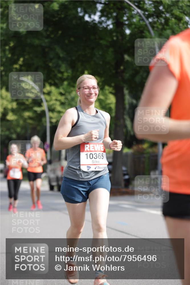 15.06.2025 - REWE Women's Run Jannik Wohlers http://msf.ph/oto/7956496 15.06.2025 08:51:53 Laufen 10365 meine-sportfotos.de