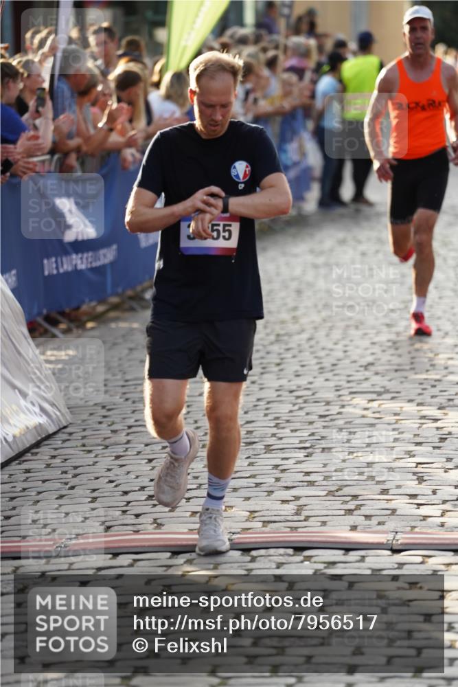 13.06.2025 - Holstenköstenlauf Felixshl http://msf.ph/oto/7956517 13.06.2025 19:47:16 Laufen 2002, 2229, 2692, 2881, 3886, 3955, 3981 meine-sportfotos.de