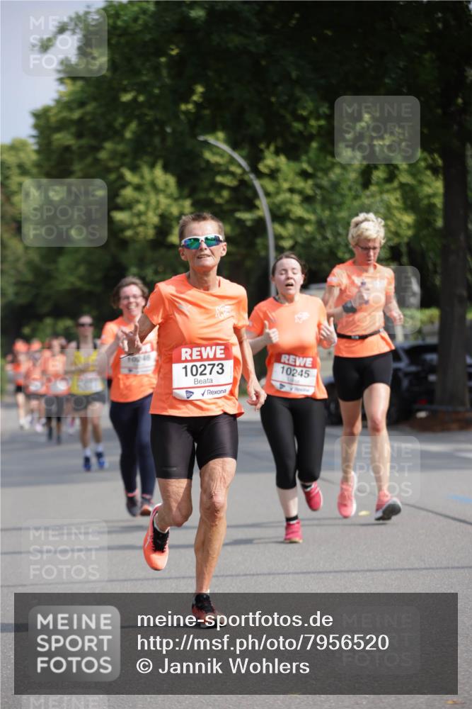 15.06.2025 - REWE Women's Run Jannik Wohlers http://msf.ph/oto/7956520 15.06.2025 08:51:56 Laufen 10, 46, 10273, 10245 meine-sportfotos.de