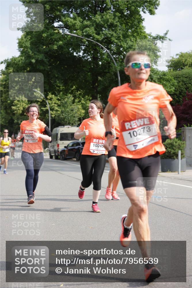 15.06.2025 - REWE Women's Run Jannik Wohlers http://msf.ph/oto/7956539 15.06.2025 08:51:58 Laufen 102, 10245, 10273 meine-sportfotos.de