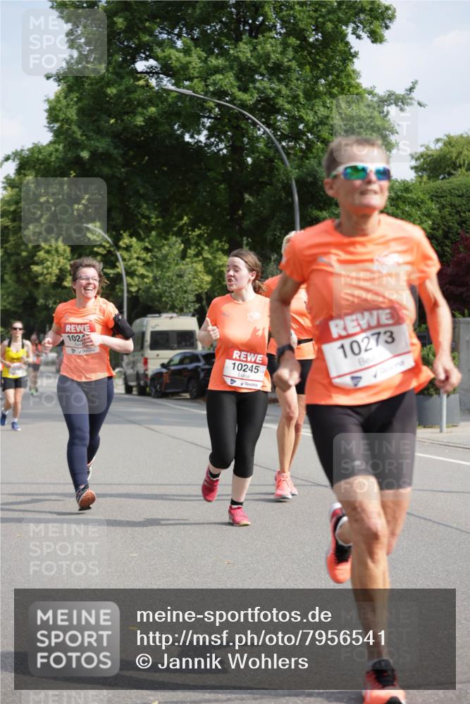 15.06.2025 - REWE Women's Run Jannik Wohlers http://msf.ph/oto/7956541 15.06.2025 08:51:58 Laufen 102, 10245, 10273 meine-sportfotos.de