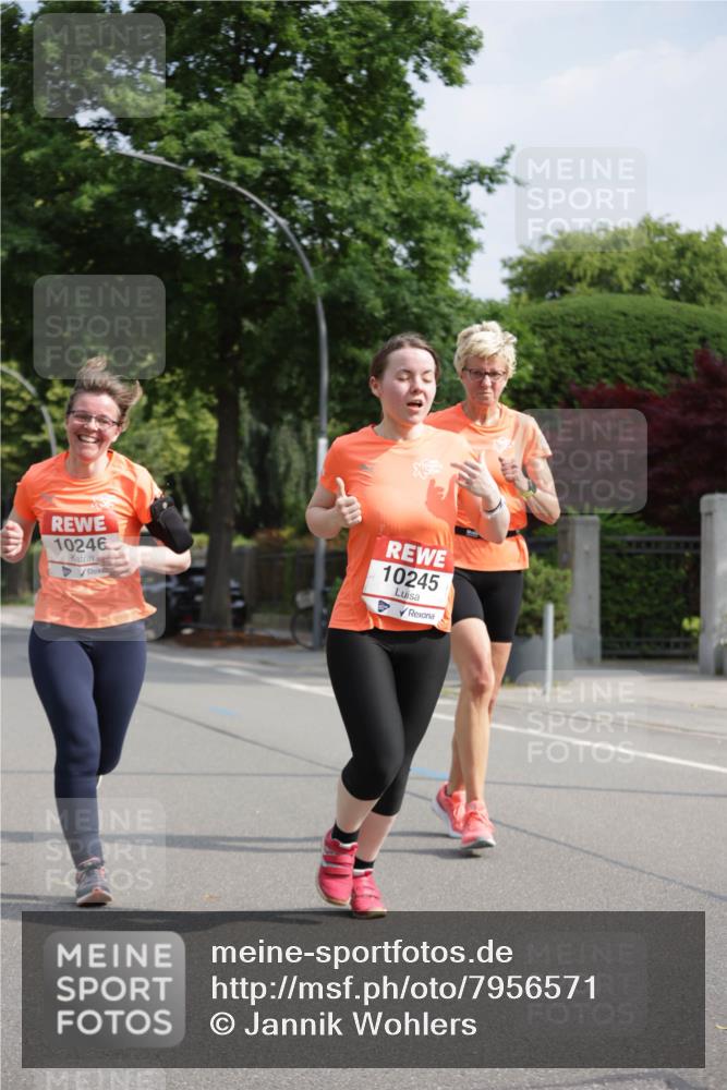 15.06.2025 - REWE Women's Run Jannik Wohlers http://msf.ph/oto/7956571 15.06.2025 08:51:58 Laufen 10246, 10245 meine-sportfotos.de