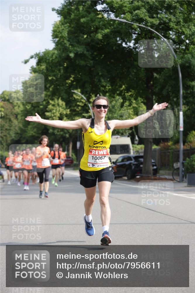 15.06.2025 - REWE Women's Run Jannik Wohlers http://msf.ph/oto/7956611 15.06.2025 08:52:02 Laufen 10067 meine-sportfotos.de