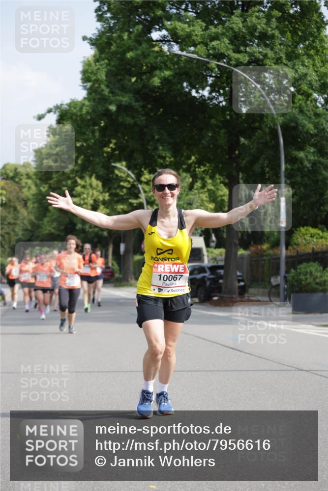 15.06.2025 - REWE Women's Run Jannik Wohlers http://msf.ph/oto/7956616 15.06.2025 08:52:02 Laufen 10067 meine-sportfotos.de