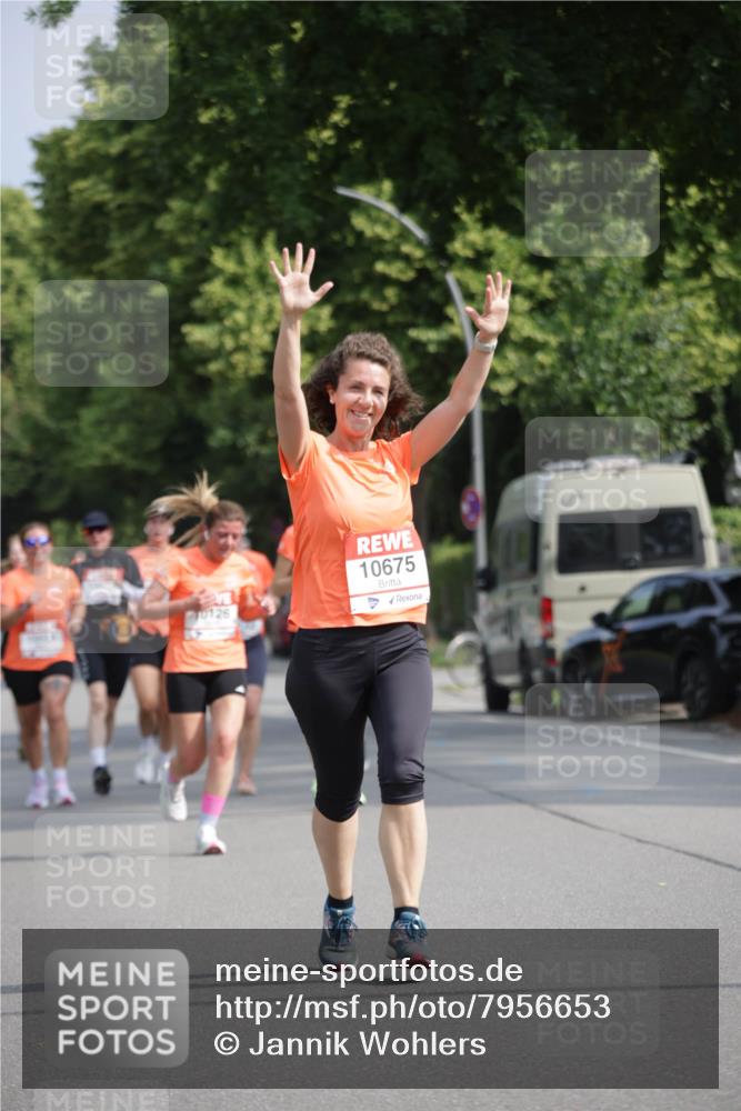 15.06.2025 - REWE Women's Run Jannik Wohlers http://msf.ph/oto/7956653 15.06.2025 08:52:04 Laufen  meine-sportfotos.de