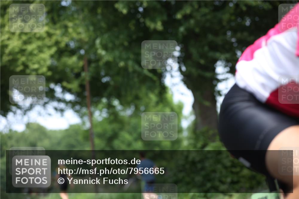 15.06.2025 - 7 Türme Triathlon Yannick Fuchs http://msf.ph/oto/7956665 15.06.2025 13:40:42 Radfahren 403, 526, 928 meine-sportfotos.de