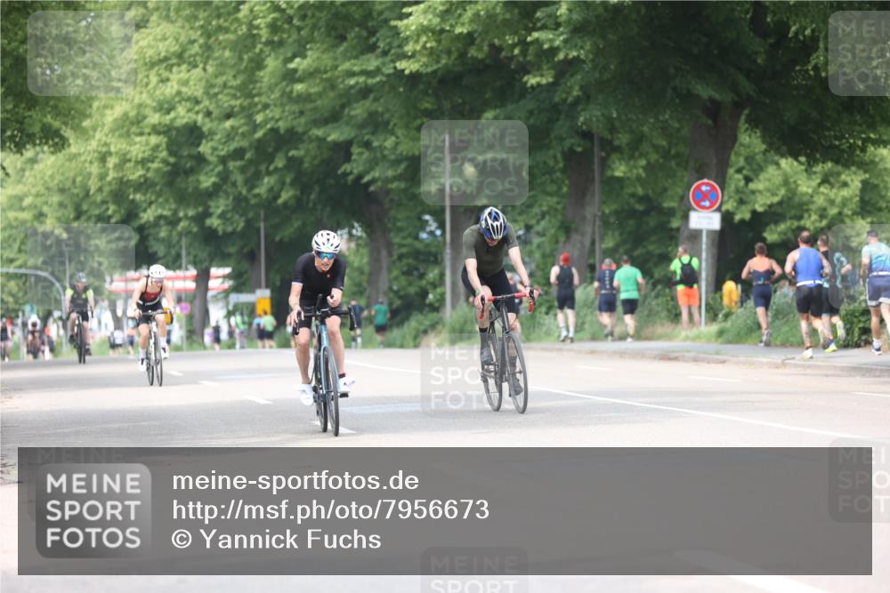 15.06.2025 - 7 Türme Triathlon Yannick Fuchs http://msf.ph/oto/7956673 15.06.2025 13:40:45 Radfahren 403, 526, 1007 meine-sportfotos.de