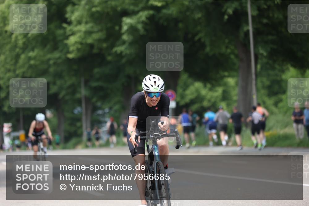 15.06.2025 - 7 Türme Triathlon Yannick Fuchs http://msf.ph/oto/7956685 15.06.2025 13:40:46 Radfahren 403, 526, 1007 meine-sportfotos.de