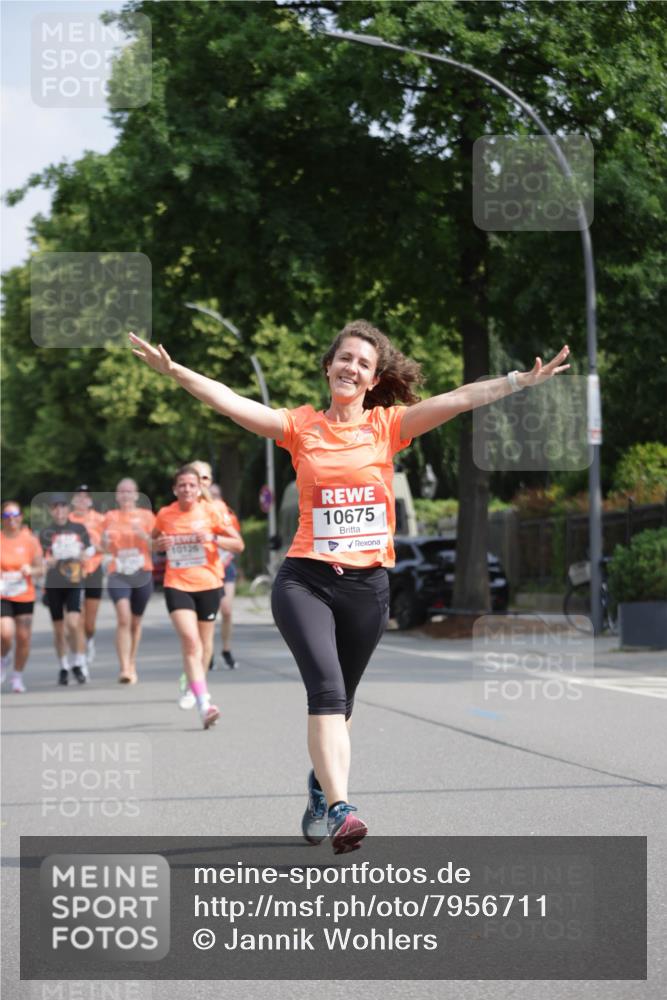15.06.2025 - REWE Women's Run Jannik Wohlers http://msf.ph/oto/7956711 15.06.2025 08:52:05 Laufen 10125, 10675 meine-sportfotos.de