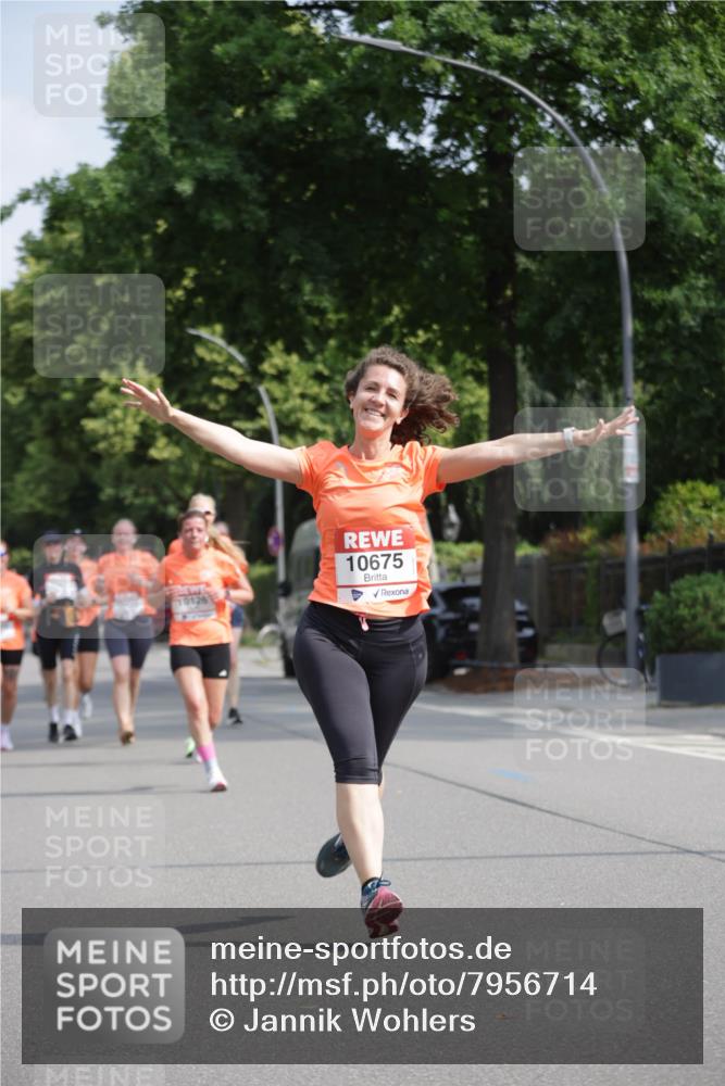 15.06.2025 - REWE Women's Run Jannik Wohlers http://msf.ph/oto/7956714 15.06.2025 08:52:05 Laufen 0126, 10675 meine-sportfotos.de