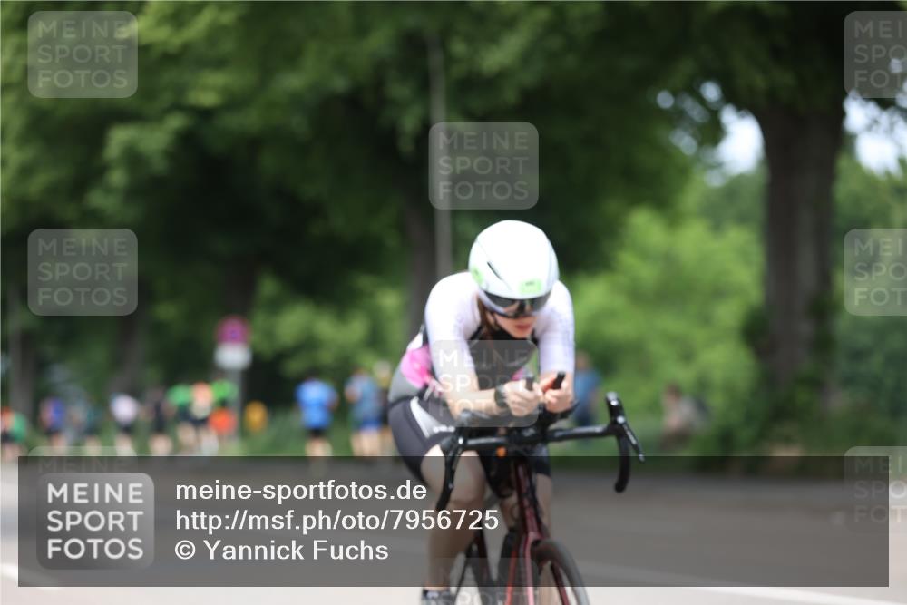 15.06.2025 - 7 Türme Triathlon Yannick Fuchs http://msf.ph/oto/7956725 15.06.2025 13:40:55 Radfahren 603, 758, 1007 meine-sportfotos.de