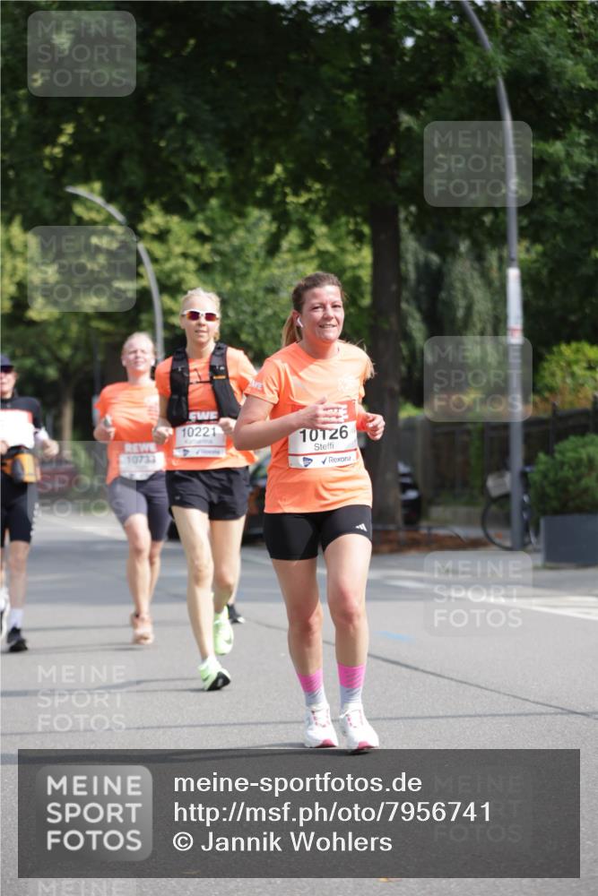 15.06.2025 - REWE Women's Run Jannik Wohlers http://msf.ph/oto/7956741 15.06.2025 08:52:07 Laufen 10221, 10126, 10733 meine-sportfotos.de