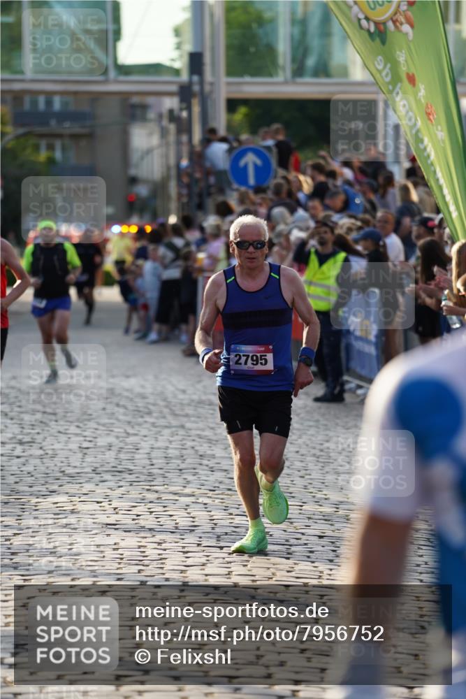 13.06.2025 - Holstenköstenlauf Felixshl http://msf.ph/oto/7956752 13.06.2025 19:47:34 Laufen 2639, 2795, 2858, 3785 meine-sportfotos.de