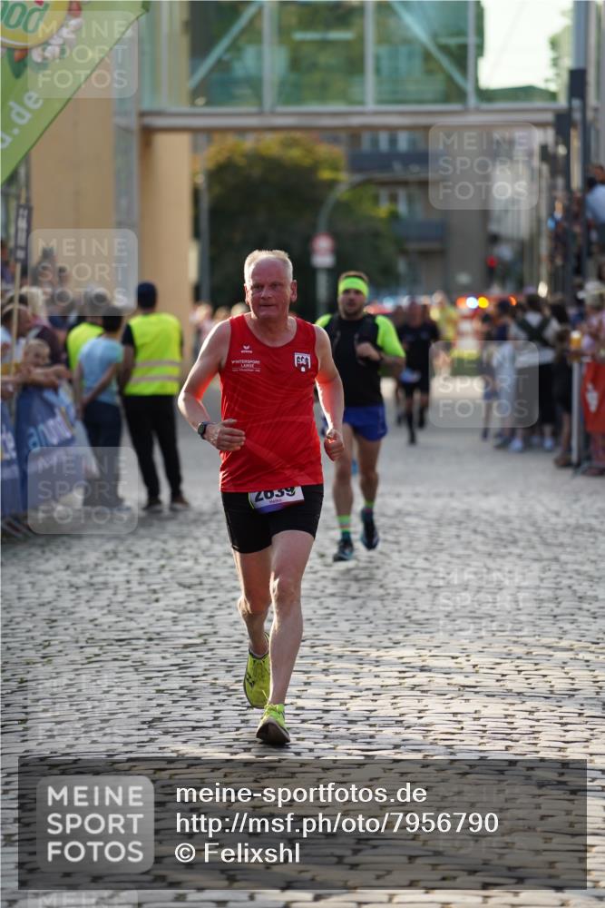 13.06.2025 - Holstenköstenlauf Felixshl http://msf.ph/oto/7956790 13.06.2025 19:47:37 Laufen 2639, 2795, 2858 meine-sportfotos.de