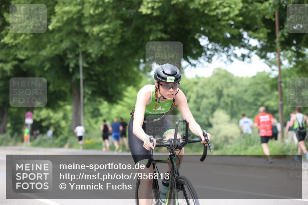 15.06.2025 - 7 Türme Triathlon Yannick Fuchs http://msf.ph/oto/7956813 15.06.2025 13:41:12 Radfahren 415, 589, 984 meine-sportfotos.de