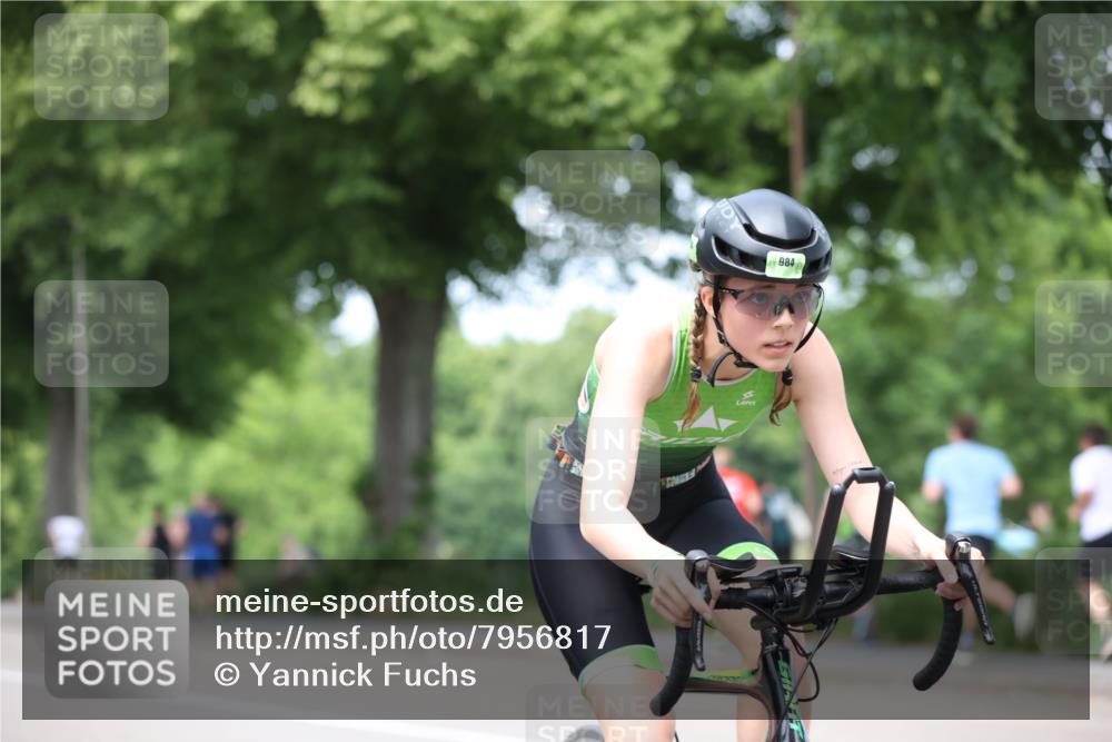 15.06.2025 - 7 Türme Triathlon Yannick Fuchs http://msf.ph/oto/7956817 15.06.2025 13:41:12 Radfahren 415, 589, 984 meine-sportfotos.de
