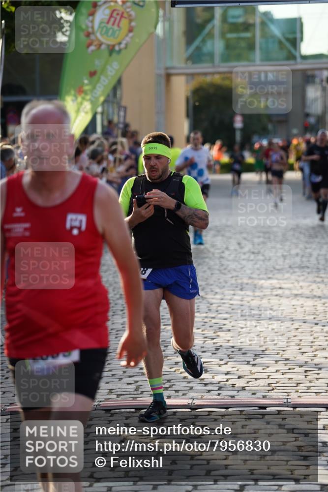 13.06.2025 - Holstenköstenlauf Felixshl http://msf.ph/oto/7956830 13.06.2025 19:47:42 Laufen 2377, 2639, 2650, 2858 meine-sportfotos.de