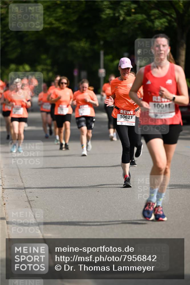 15.06.2025 - REWE Women's Run Dr. Thomas Lammeyer http://msf.ph/oto/7956842 15.06.2025 09:47:05 Laufen 10621, 10011 meine-sportfotos.de