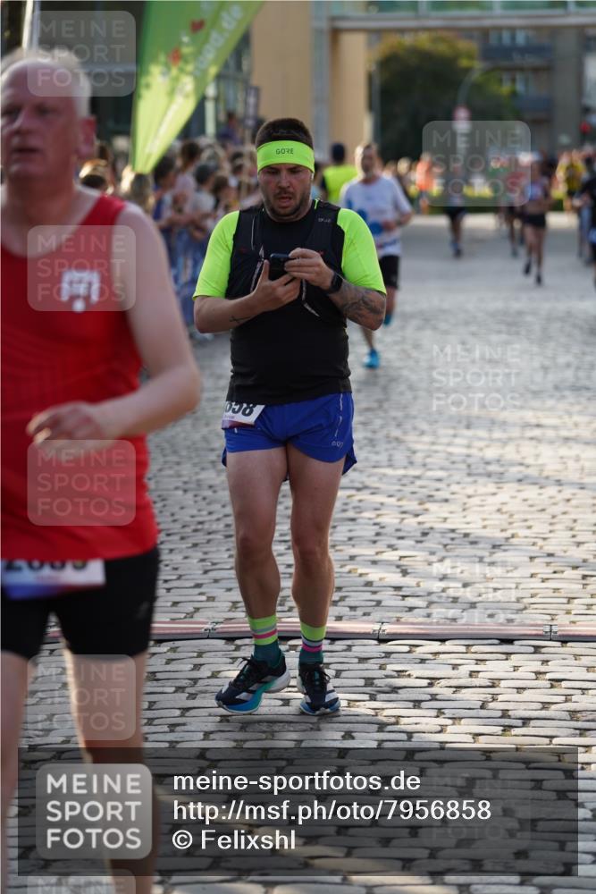 13.06.2025 - Holstenköstenlauf Felixshl http://msf.ph/oto/7956858 13.06.2025 19:47:42 Laufen 2377, 2639, 2650, 2858 meine-sportfotos.de